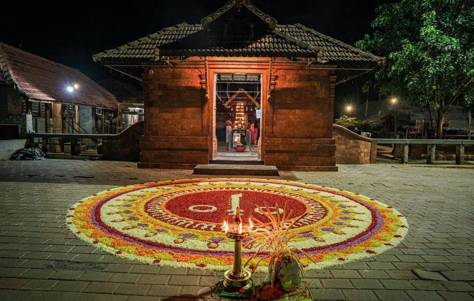 Chittur Kavu, Palakkad, Kerala - Vushii.com